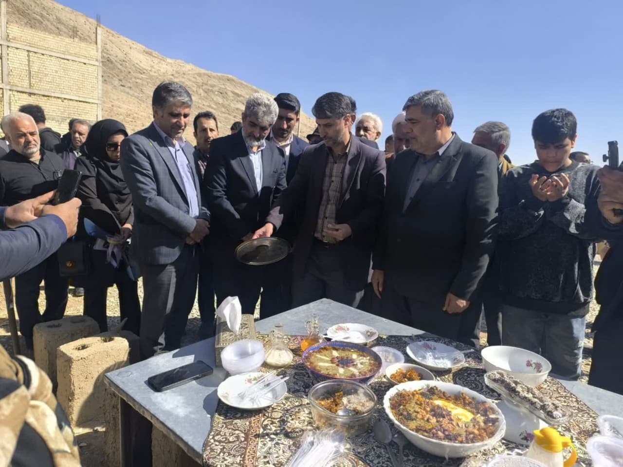 آیین سمنوپزان و جشنواره چهل آش شهر طاد